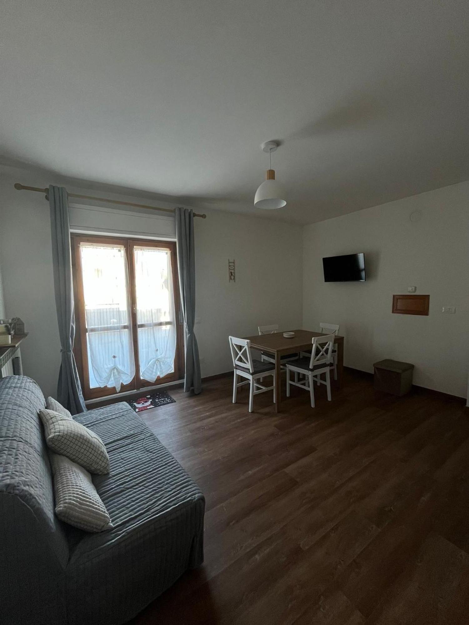 Attico - Terrazza Su Castello Lejlighed Castel Di Sangro Eksteriør billede